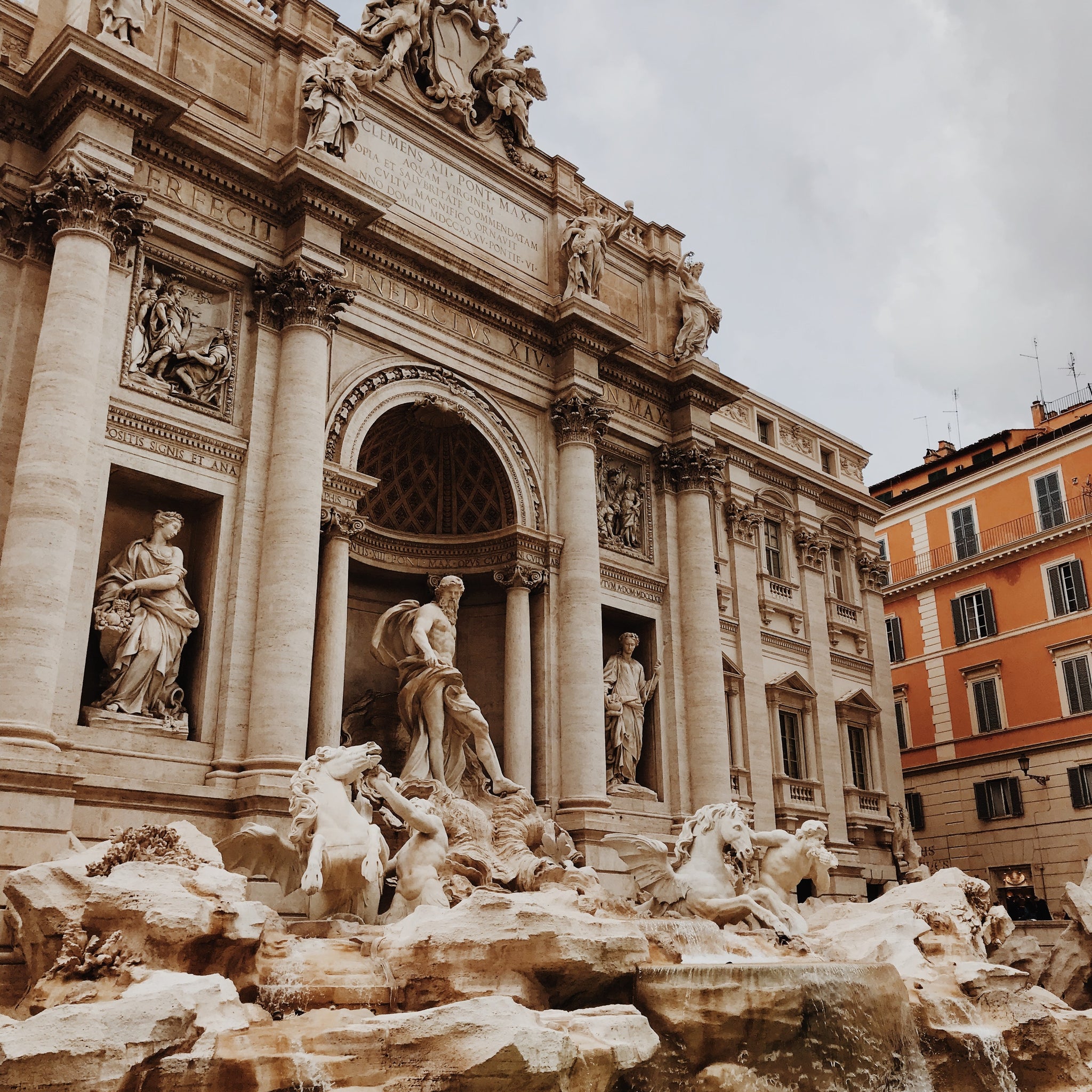 The Allure of Italian Craftsmanship in Beauty Manufacturing